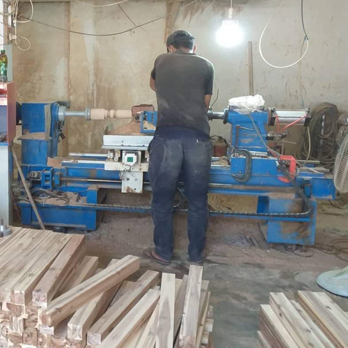 Tiện gỗ CNC