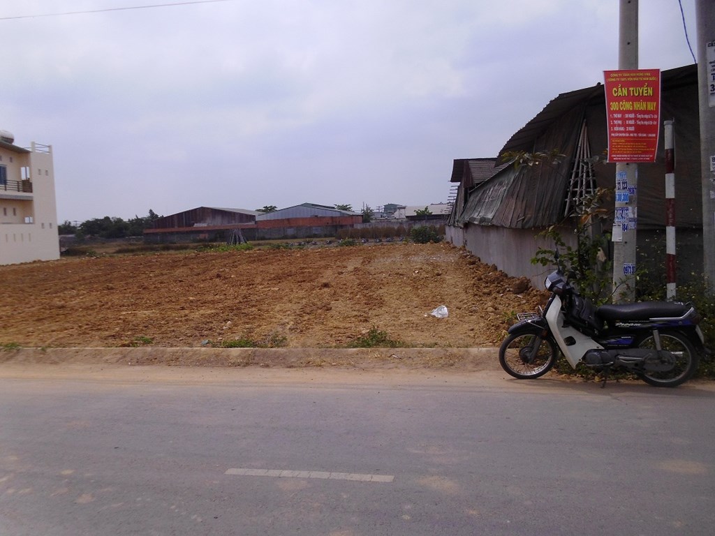 Cho Thuê Đất Vĩnh Thái đường betong ô tô ra vô 1,000m2