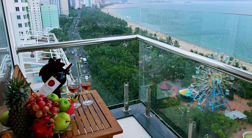Bán Khách Sạn 3 Sao Biển Nha Trang 90 tỷ 0987979636