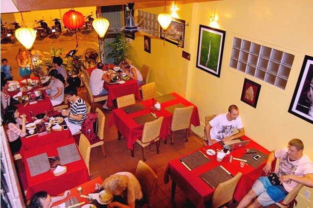Bán Khách Sạn + Nhà Hàng Đường Hùng Vương Nha Trang.
