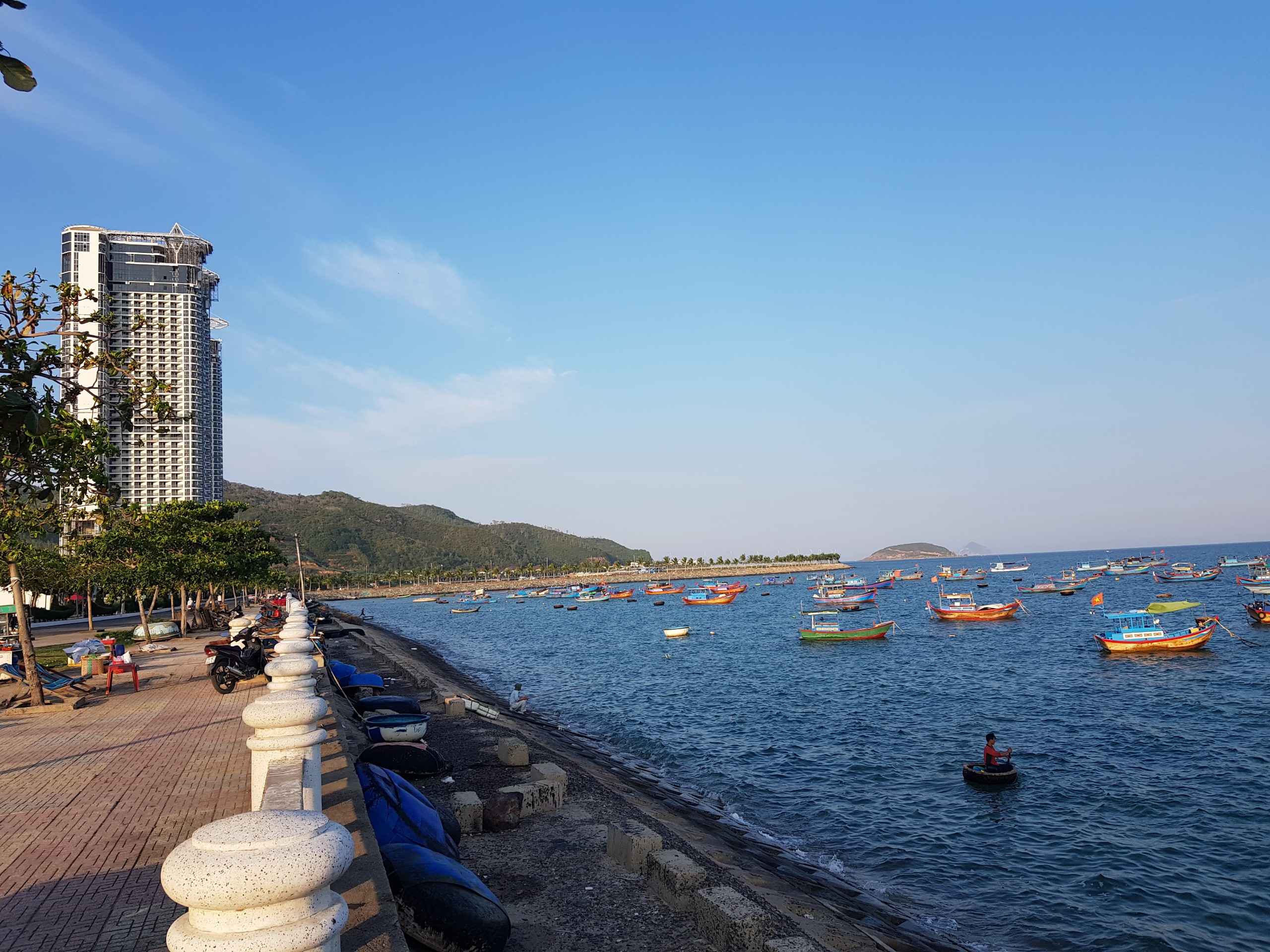 BÁN NHÀ MỚI CÁCH BIỂN 300M TẠI TP NHA TRANG, 2,4 TỶ 