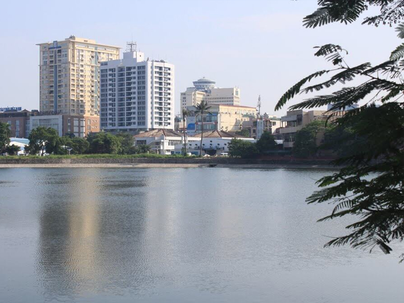 Bất động sản ven hồ ngày càng hút khách mua nhà