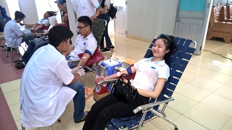 Ngày hội Thanh niên hiến máu tình nguyện năm 2016