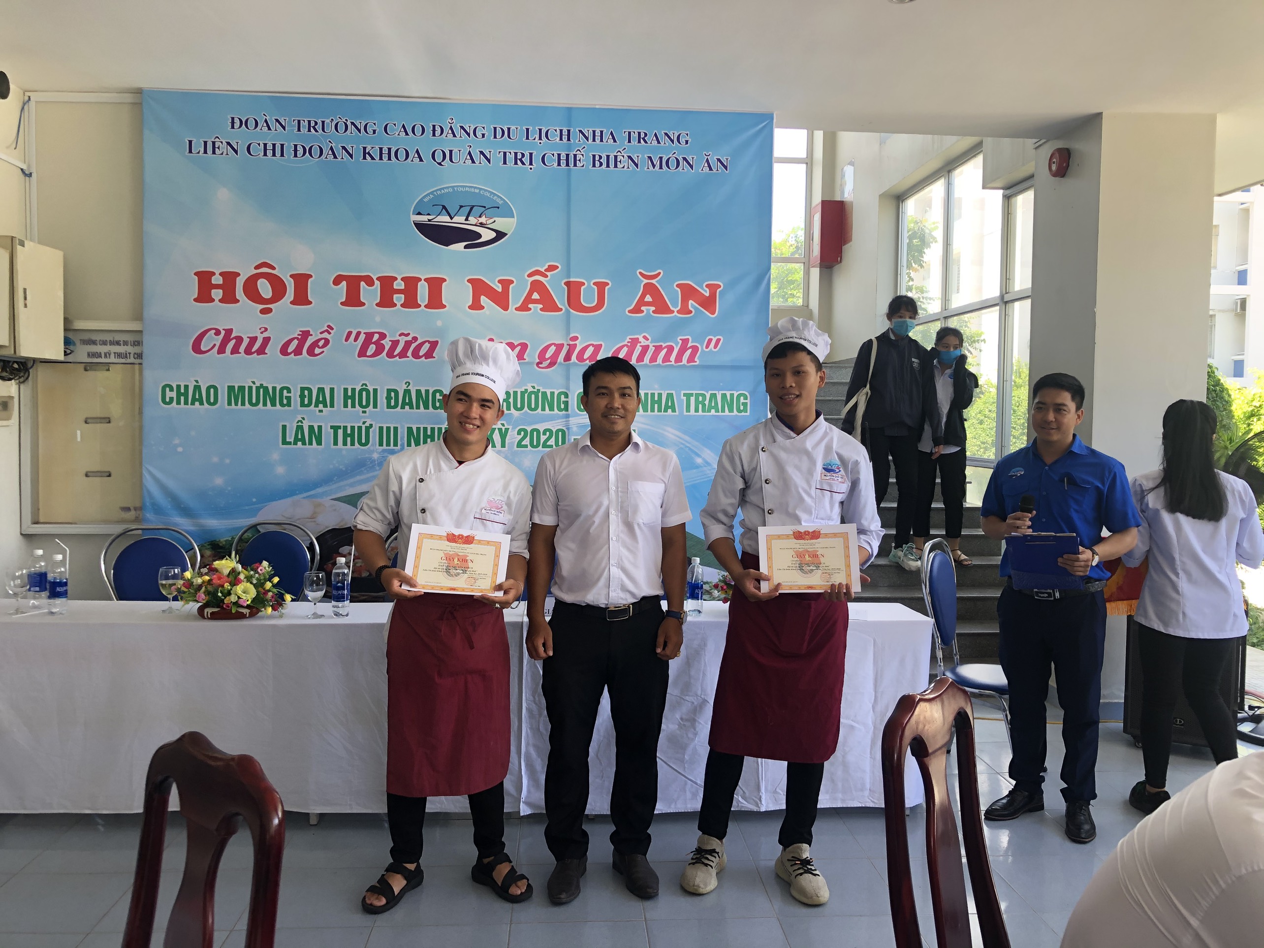 Hội thi nấu ăn với chủ đề “Bữa cơm gia đình”