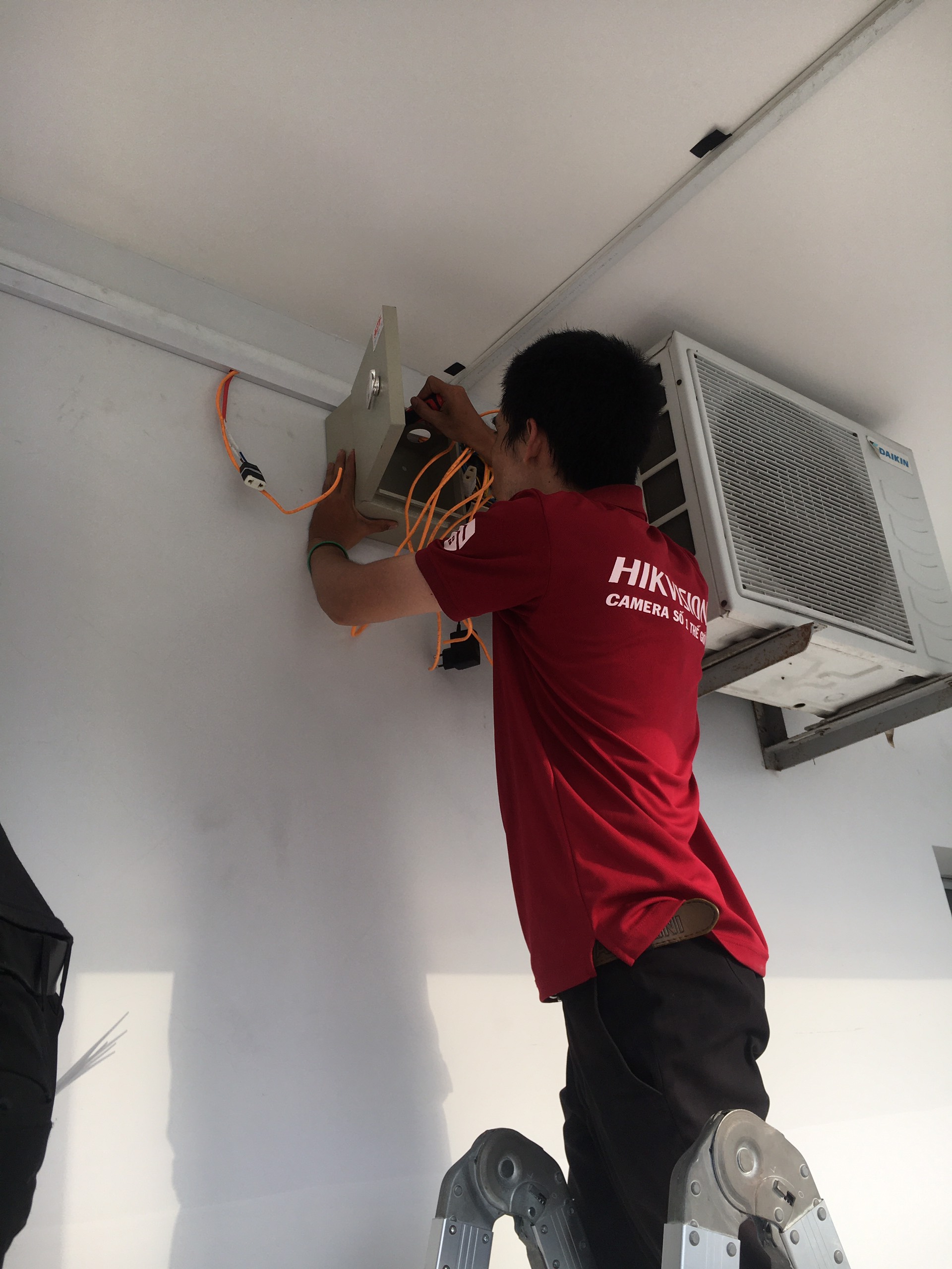 Thi công tại nhà văn hoá lao động tỉnh Khánh Hoà 