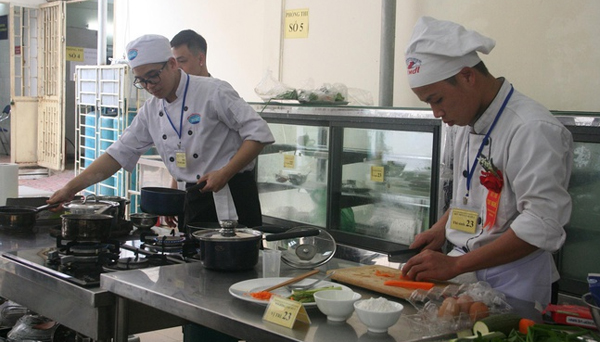 4 nghề nghiệp lương hấp dẫn, không yêu cầu bằng đại học